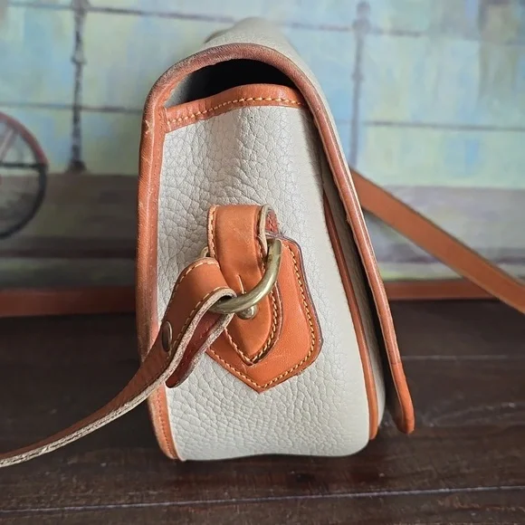 Dooney and Bourke vintage equestrian style bag